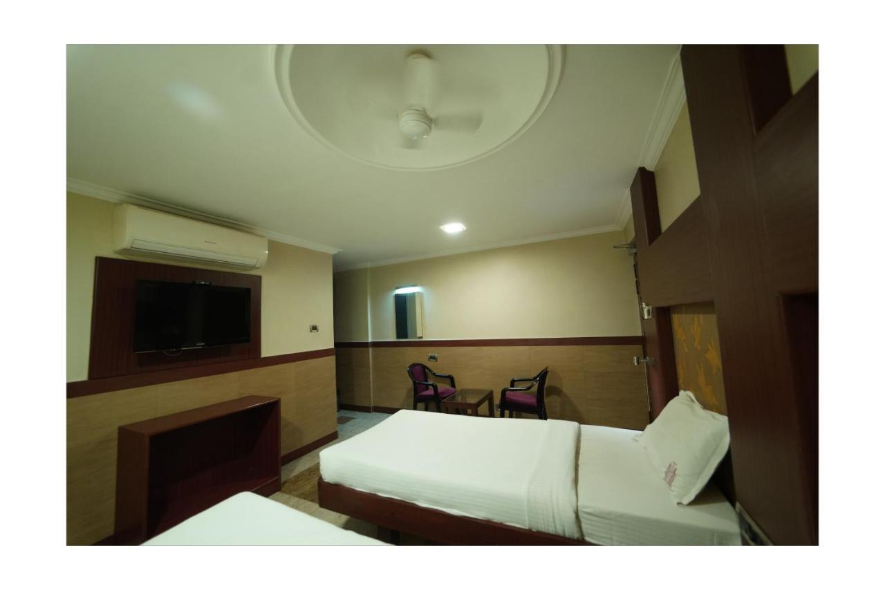 Отель Everestparkresidency Tiruchirappalli Экстерьер фото