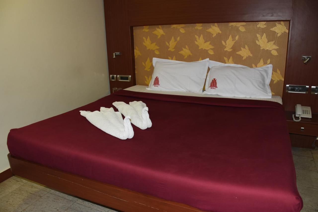 Отель Everestparkresidency Tiruchirappalli Экстерьер фото