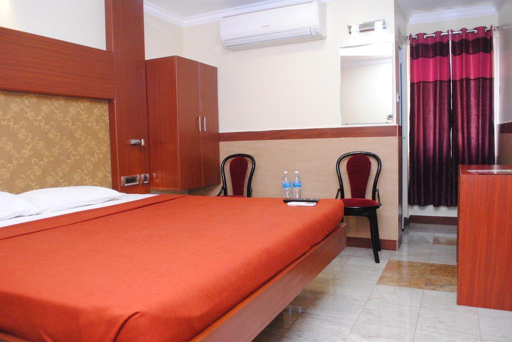 Отель Everestparkresidency Tiruchirappalli Номер фото